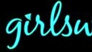 Eliza Ibarra Fingers And Scissors Whitney Wright's Pussy