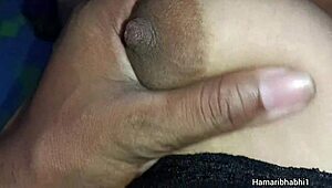 हॉट डेम! देसी इंडियन भाभी ऐश्वर्या बेडरूम में रफ बेंग हुई