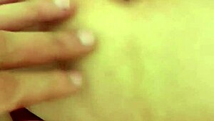 Feeling so turned on sliding a finger into this beautiful navel close-up