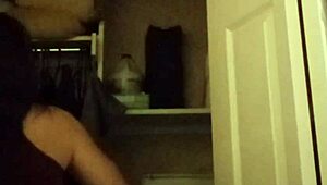 mollyjanexxx still tryin’ to impress backstage with those natural tits