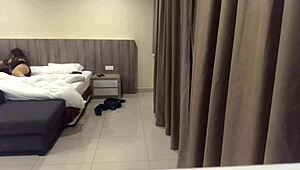 uh, set hidden cam to catch this cheatin’ tinder chick ridin’ me.