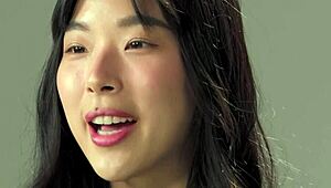 Wow, check this perfect-ass Korean teen Elle Lee banging herself solo! 😍