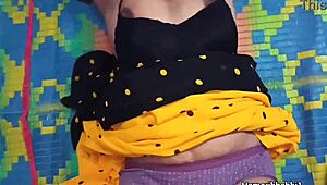 हॉट डेम! देसी इंडियन भाभी ऐश्वर्या बेडरूम में रफ बेंग हुई