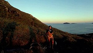 Mais Um Book Teases with Small Tits Display