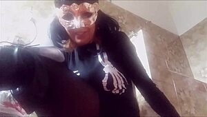 ह्यूमिलिएशन और निपल टॉरमेंट जस्ट फॉर यू, डिसगस्टिंग सिसी, वॉना वॉच? 😈