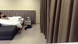 uh, set hidden cam to catch this cheatin’ tinder chick ridin’ me.