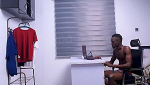 Ever been seduced by your friend’s girlfriend like this?