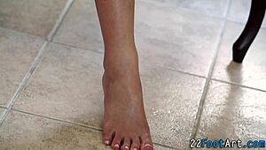 Horny Babe Receives Handjob and Fingering