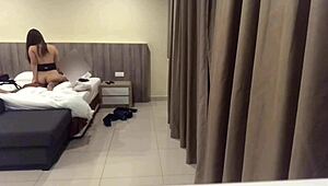 uh, set hidden cam to catch this cheatin’ tinder chick ridin’ me.