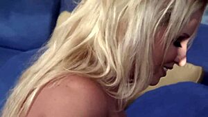 rachel love a blonde milf gets her pussy fucked