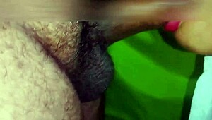 Follandome la boca de joven universitaria de 19 años con gran polla