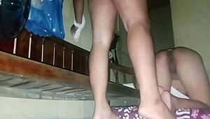 Sexy Filipina girlfriend takes it doggy style with creampie finish