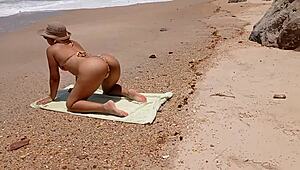 Wow! How did this alpha stud film himself pounding and finishing on the beach?