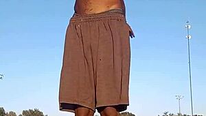 taste the air while working out solo 😏