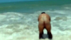 Wow! How did this alpha stud film himself pounding and finishing on the beach?