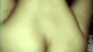 i can’t stop moaning with this myanmar couple sex on bed.