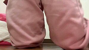 Umm, late at 3 AM I just wanna masturbate so bad... lotsa naughty juice comin out!!