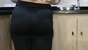 La Mejor Receta de Mi Suegra with Tanga and Curvy Latina Charm.