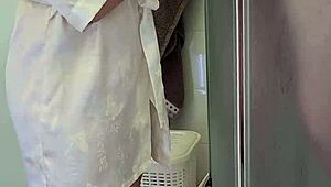 Stepmom Helps Son Jerk Off And Cum In Bathing Session