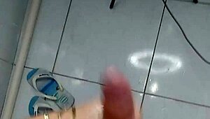 i leaked this video of thiagokelton punhetando with his tattoos.