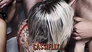 Today I'm full of naughty tricks with my big ass!