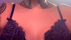 Fiquei com tesão na academia e gozei no banheiro