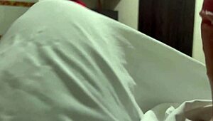 anciano pervertido gives 300 pesos to enfermera on navidad night for milking my cock