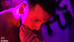 i worship her big ass toes and lick her wet pussy