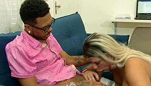 damn, loira gostosa banging the secretary in a hot casting! 🔥