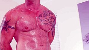 Army Vet GI Joey Returns for Raw Bareback Action