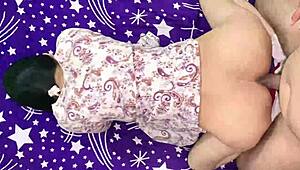 पाकिस्तानी पंजाबी भाभी को इंडियन लड़के ने लेग्स अप करके हार्ड चोदा