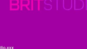 दो ब्रिटिश नर्सेस, तुम कैसे साथ मिलकर उस ह्यूज कॉक को सक्स करोगी?