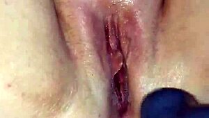 Sloppy insertion with ridged dildo