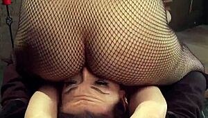 lesbian bangs brunette's ass in lingerie 😈