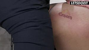 जुरेका डेल मार्स की टाइट एशियन गंद ह्यूज इतालियन लंड से तबाह हो जाती है!