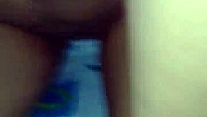 Mira como chupo la verga de mi jefe para un salario apropiado