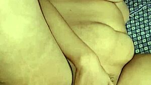 देसी हॉट अलीशा भाभी इंडियन स्टाइल में क्लोजअप हैरी पसी दिखाती