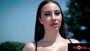 Yo, this brunette takes a wild deepthroat and upside-down blowjob! 😮