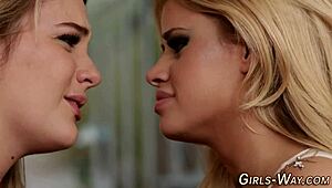 Heeled lesbians licking snatch, but who’s leading this steamy dance?