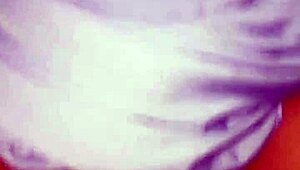 Era Só Uma Carona, Mas a Asiática Gostosa Fode Sem Camisinha com Uber Safado