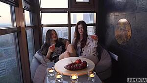 Did you see two girlfriends bang the food delivery guy?