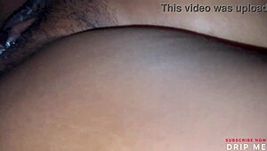 करवी इबोनी एमेच्योर यूएसए डॉर्म में कास्टिंग ट्राई करती है नैचरल क्लोज-अप एक्शन के लिए