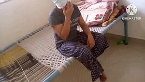 हॉट इंडियन देसी सौतेले भाई-बहन स्टेमी सेक्स में वाइल्ड होते हैं!