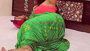 अरे, कभी गर्म भाभी को जंगली कुत्ते की तरह पाउंड करते हुए देखा?