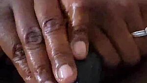 Ebony Amateur Wife Milf Self Pleasures Her Ass in Homemade Anal Experience