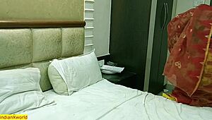 डेम! Middle-aged husband का छोटा 18+ लंड फेल, hot desi wife frustrated!