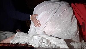 अंत में सौतेली माँ मुझे अपनी टाइट अस्स चाटने देती है