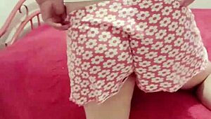 Auroraestelar Flashing and Masturbating During Her Bath