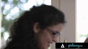 I loved tasting Victoria Voxxx's pussy after she fixed my laptop