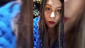 Girl Shows Off Hot Sexy Style in Video